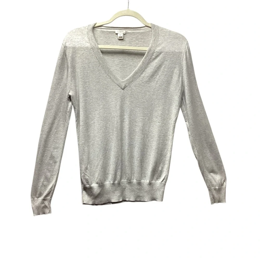 J. Crew woman’s cotton v-neck sweater. Light gray. Size Medium